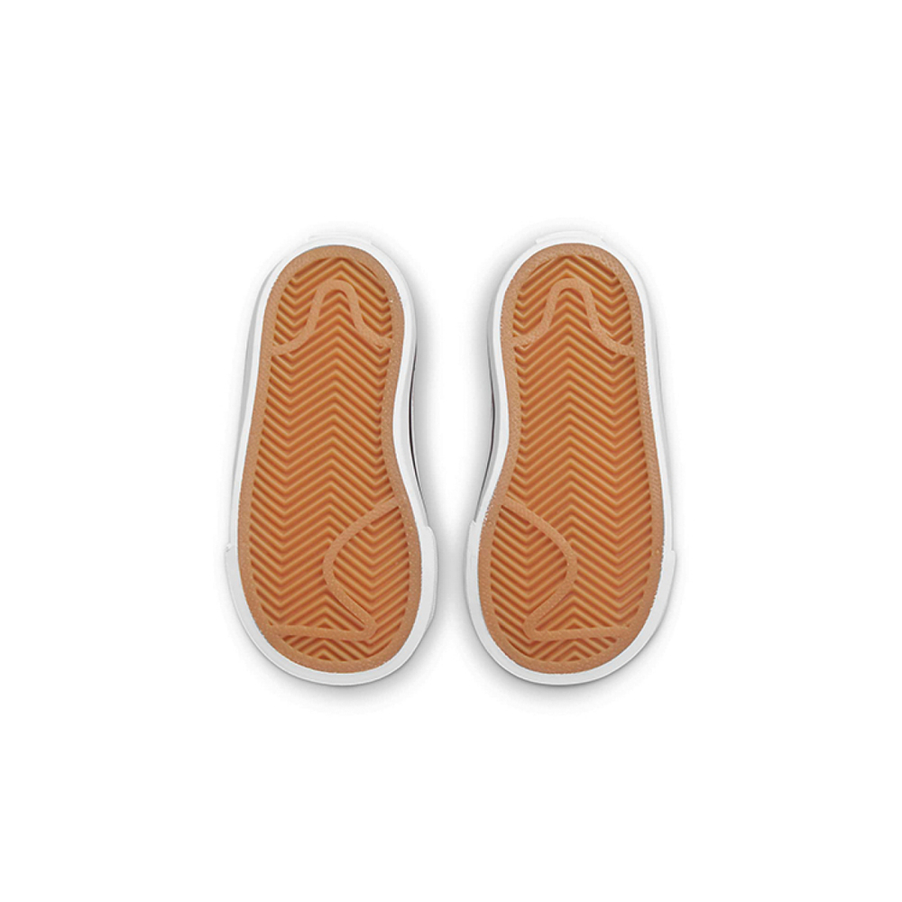 Nike Court Legacy