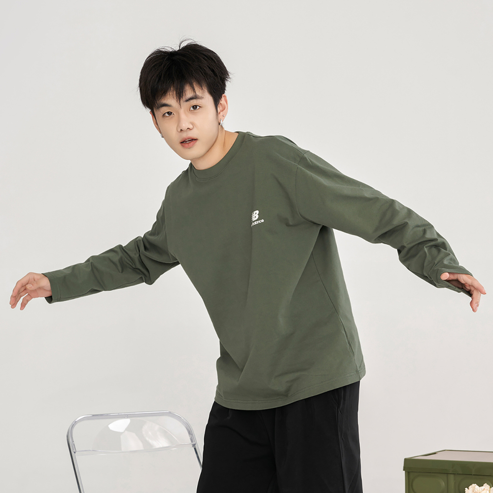 New Balance logo T