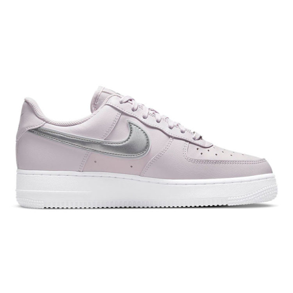 Nike Air Force 1 07 Essential