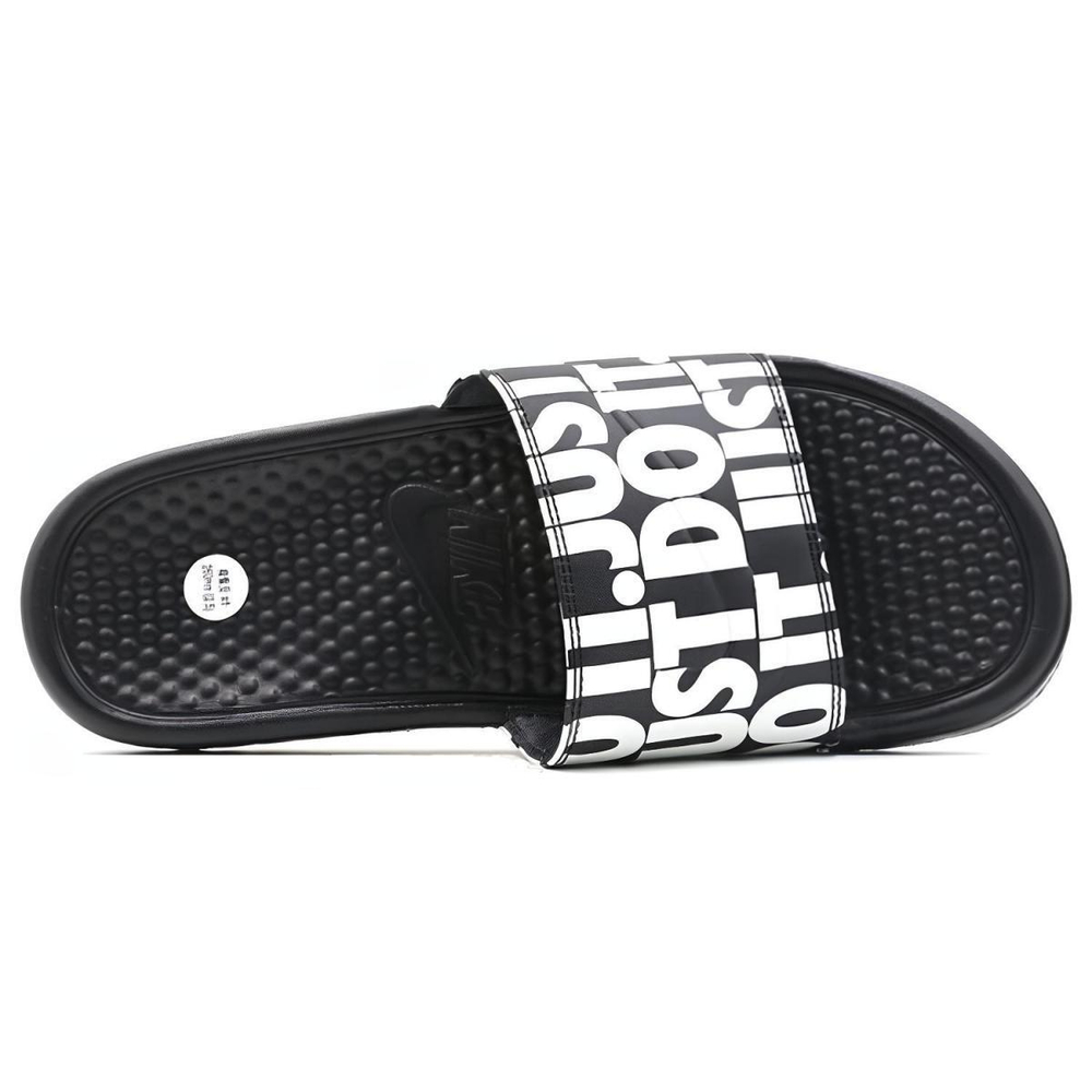 Nike Benassi