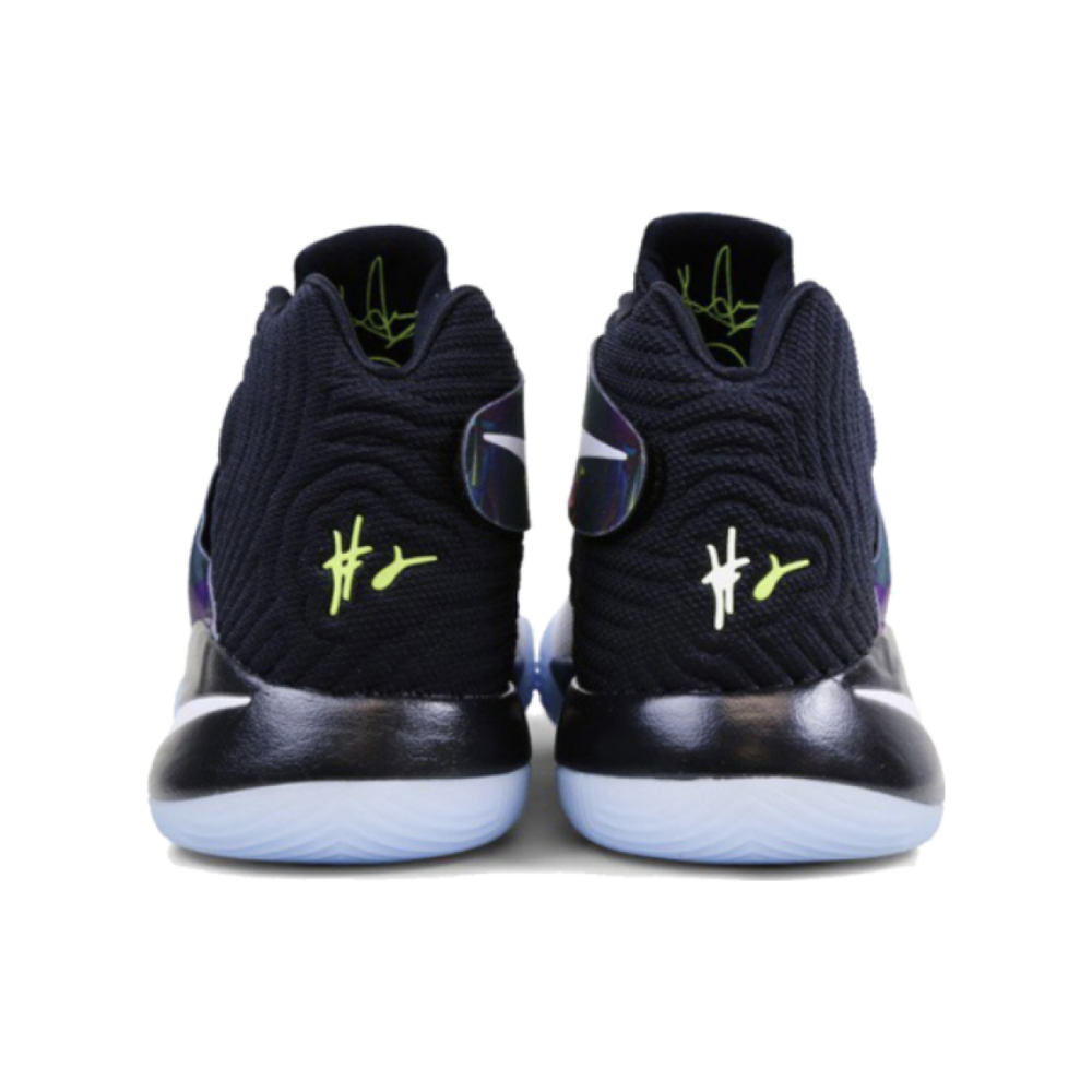 Nike Kyrie 2 Parade