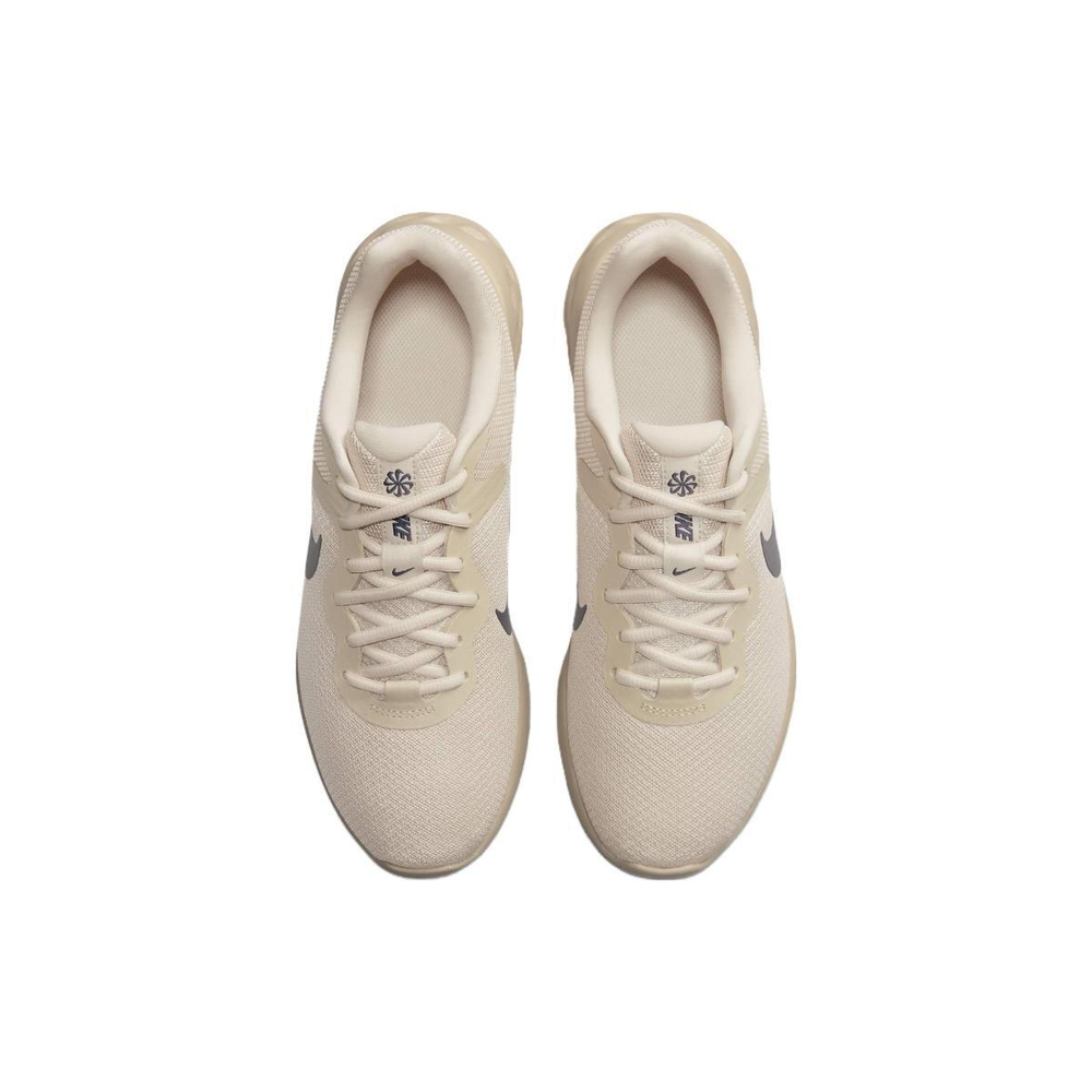Nike REVOLUTION 6