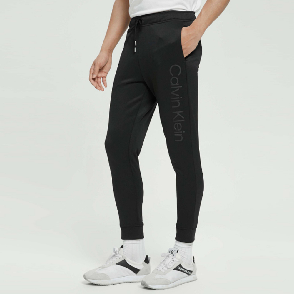 CALVIN KLEIN SS22