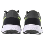 Nike REVOLUTION 5