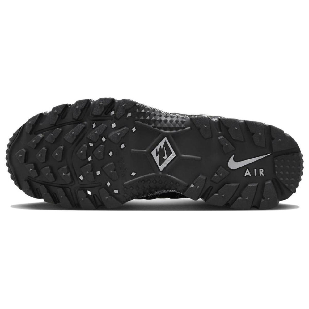 Nike Air Humara QS "Black Metallic"