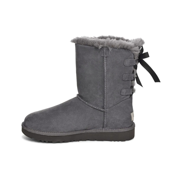 UGG Short Bow Stiefel