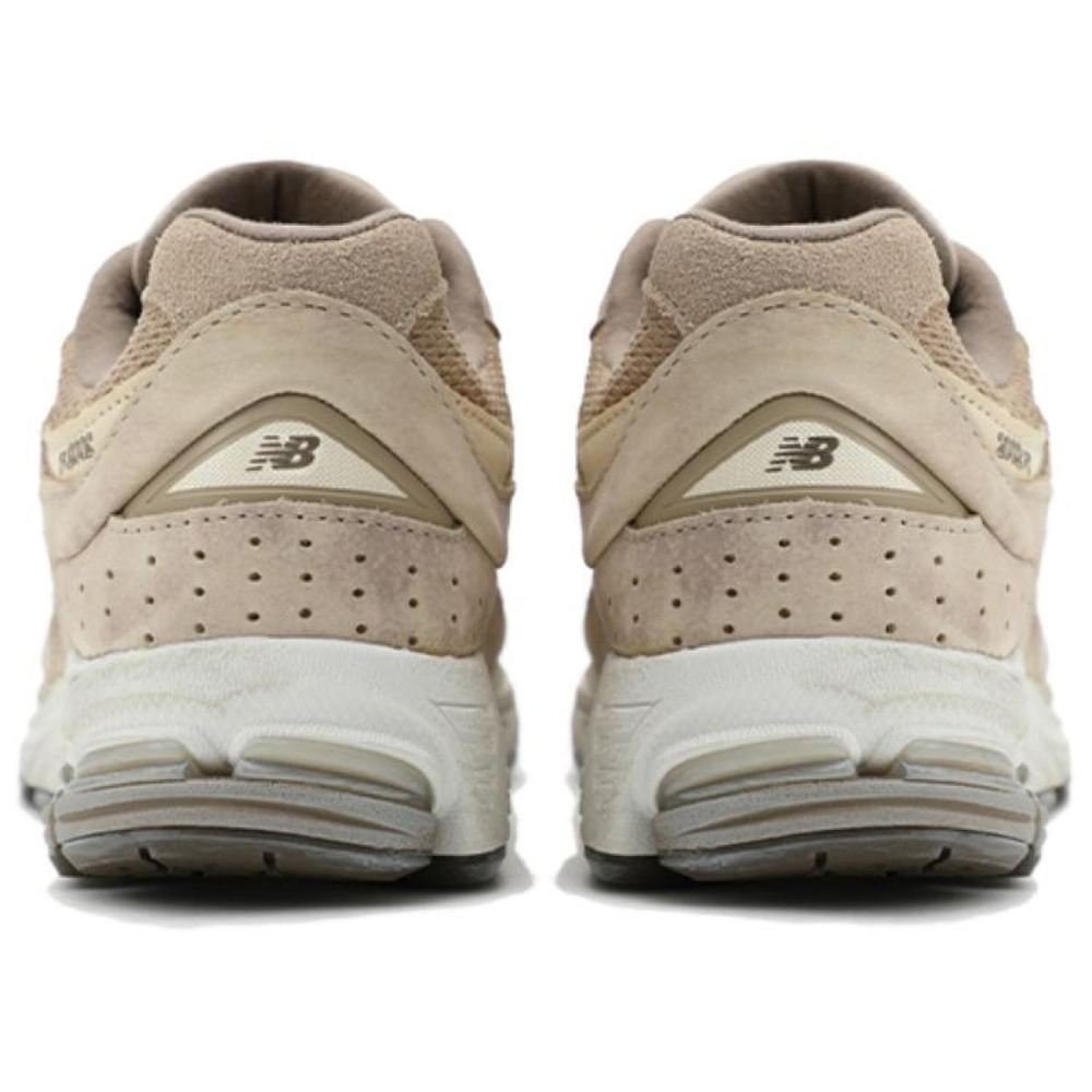 New Balance NB 2002R