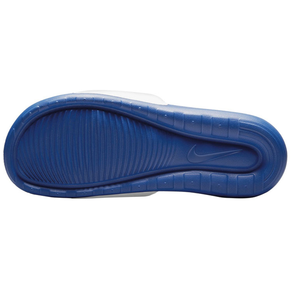 Nike Victori One