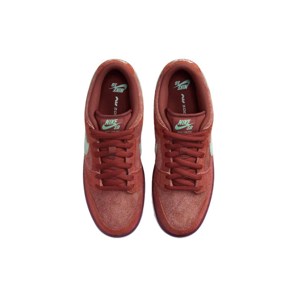 Nike Dunk SB "Mystic Red and Rosewood"