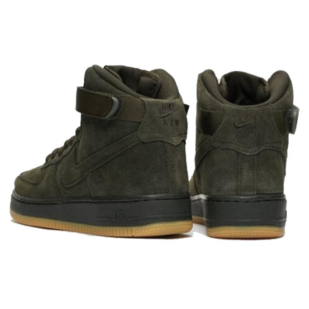 Nike Air Force 1 LV8