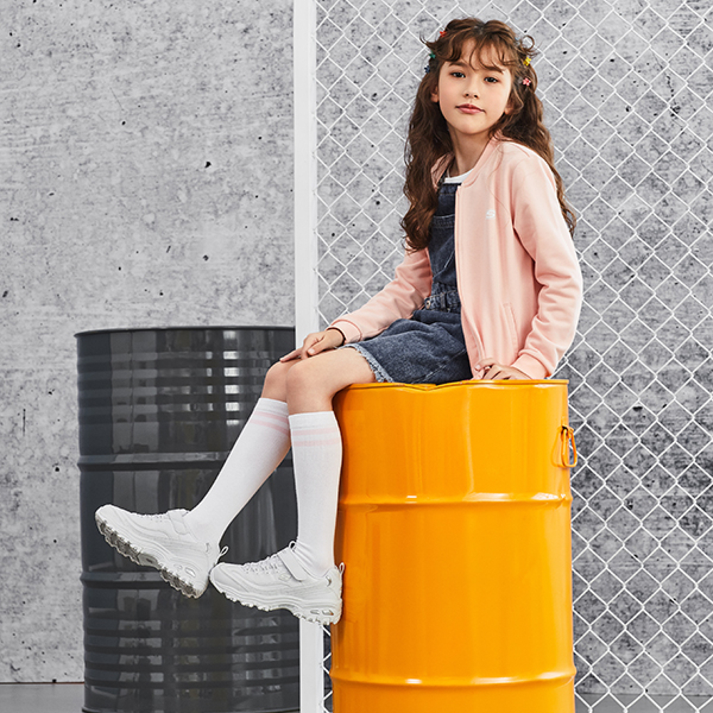 Skechers