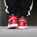 Air Jordan 1 Retro High Bred Toe