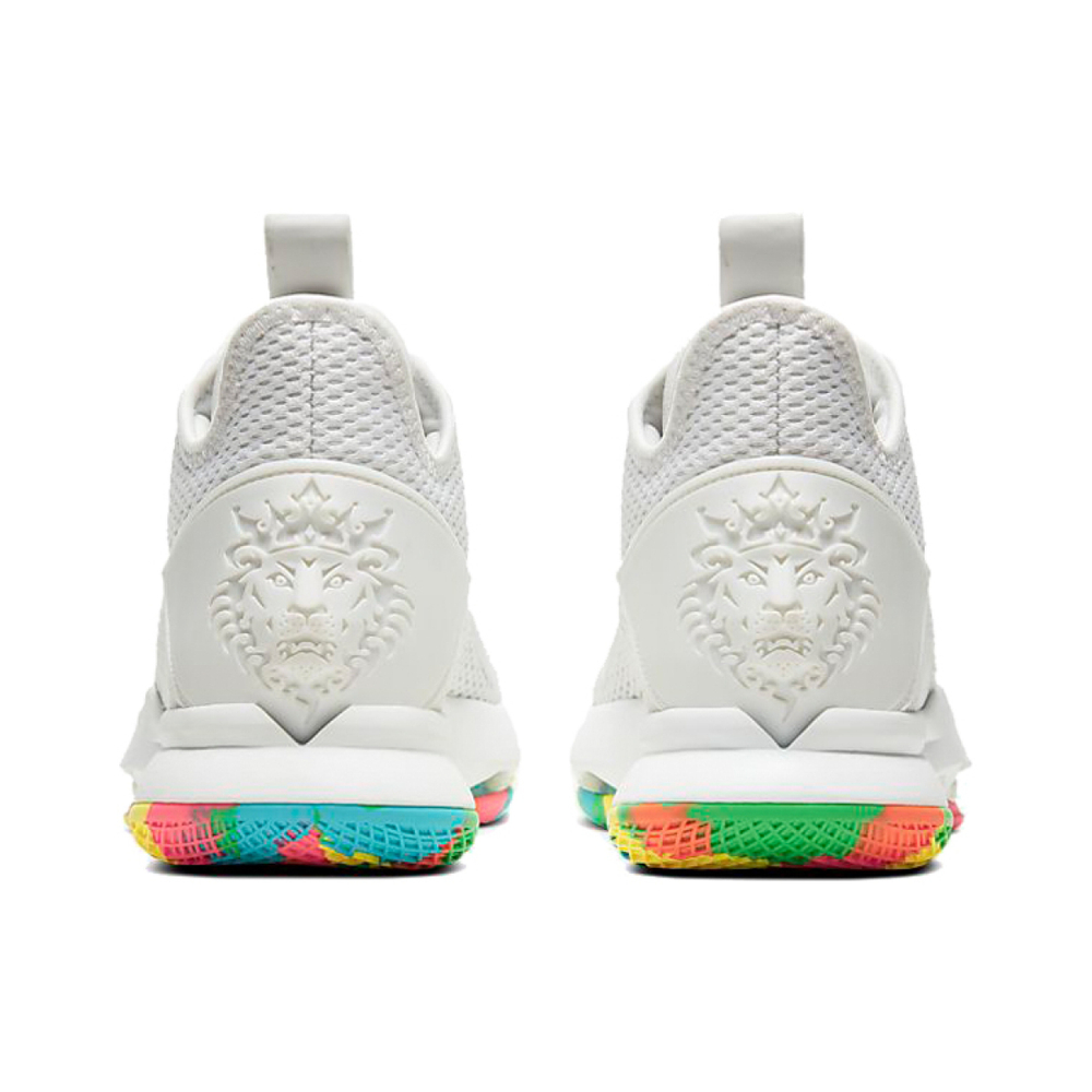 Nike Witness 4 Lebron EP