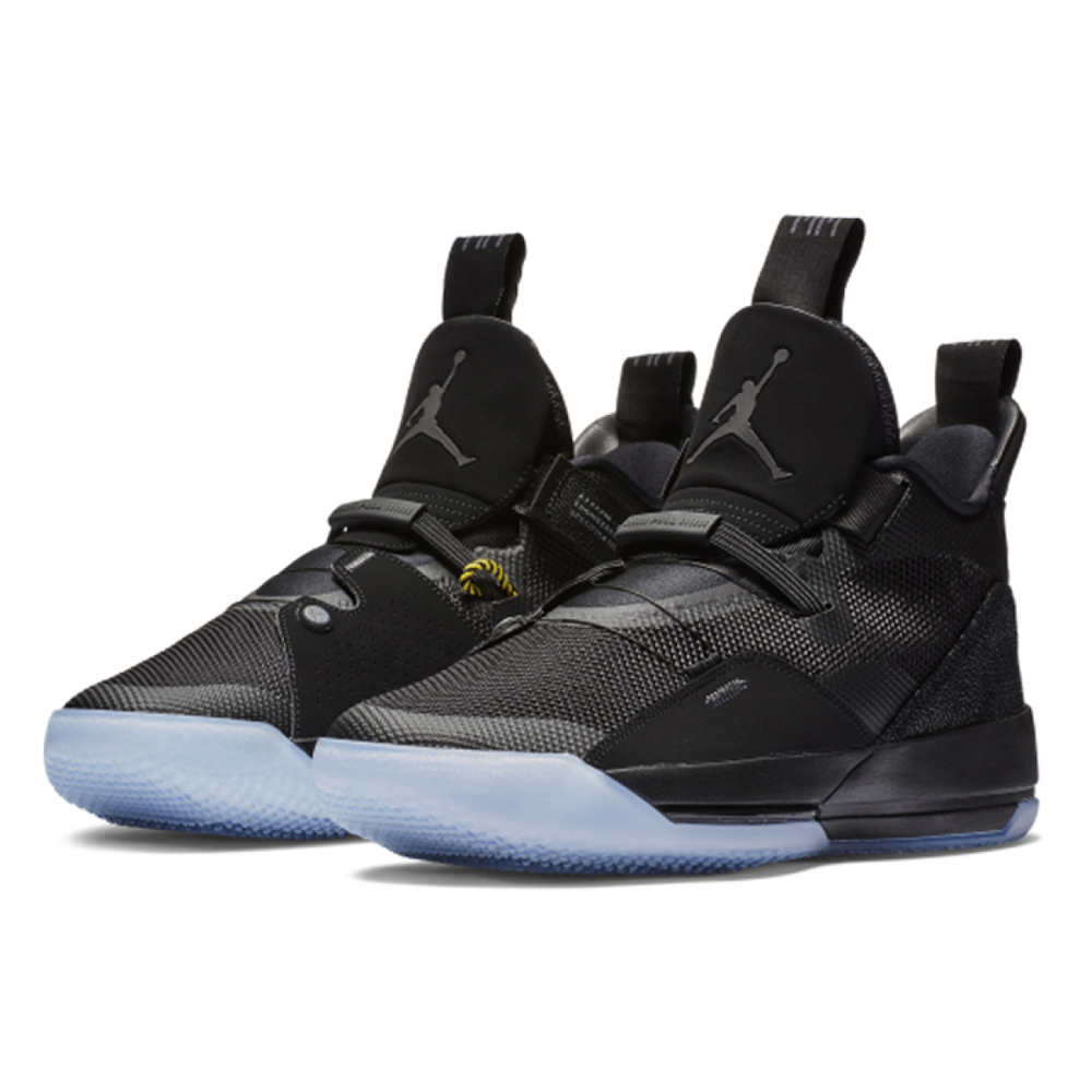 Air Jordan 33 Blackout
