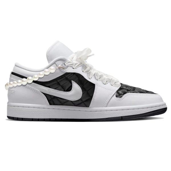 【 】 Jordan Air Jordan 1 Low quilted triple white