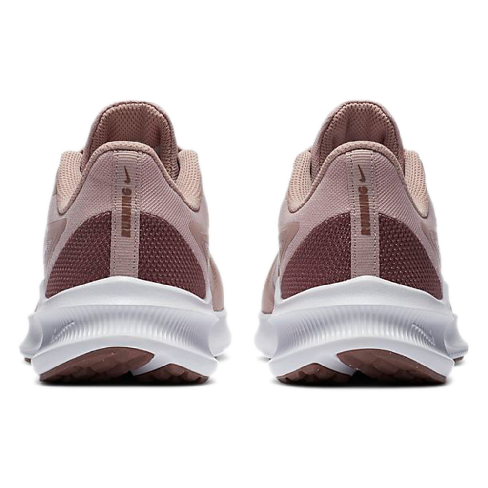 Nike Downshifter 10