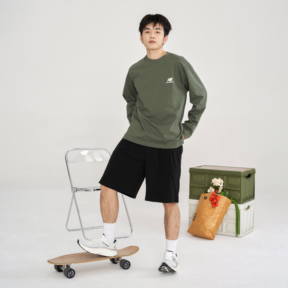 New Balance logo T
