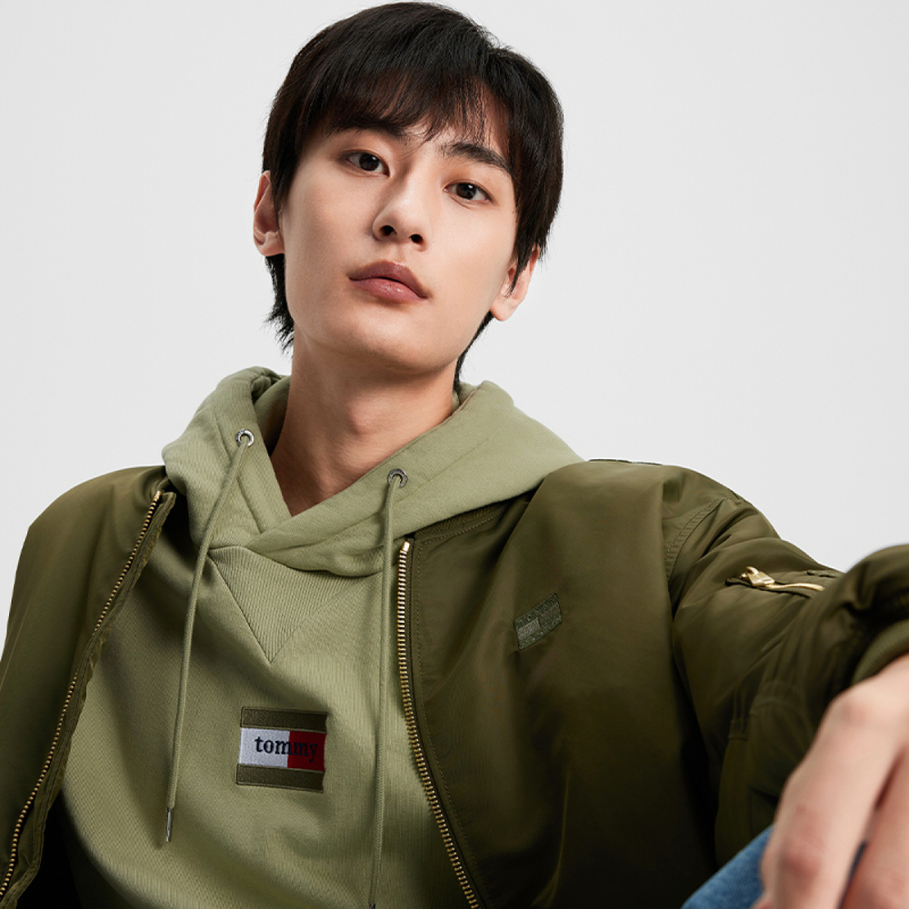 Tommy Hilfiger