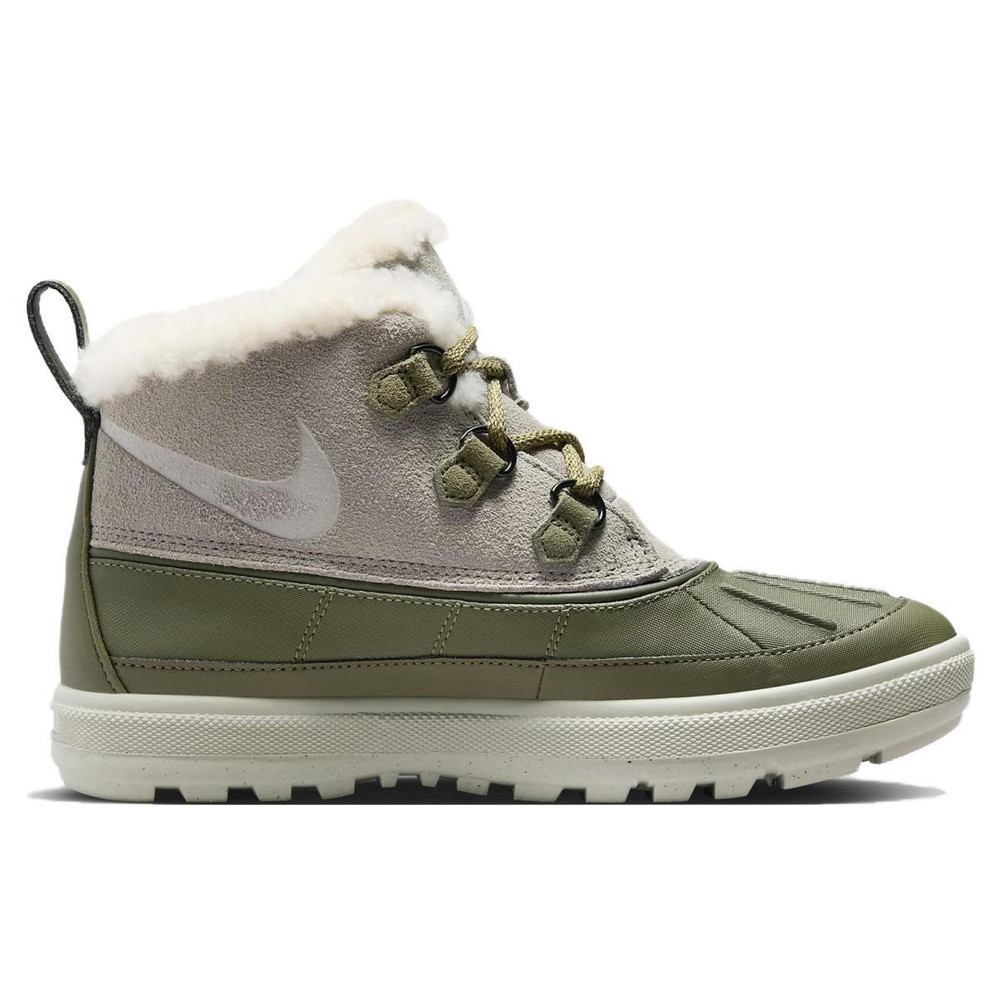 Nike Woodside