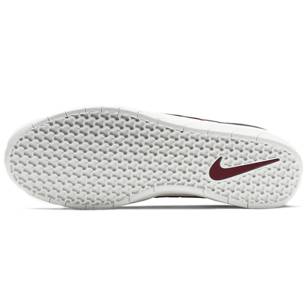 Nike SB Team Classic