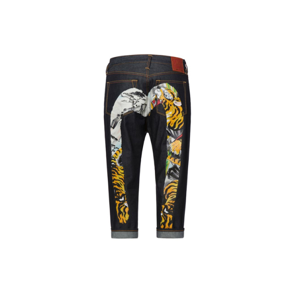 EVISU M