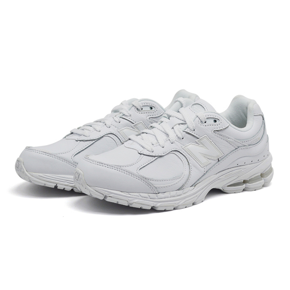 New Balance NB 2002R