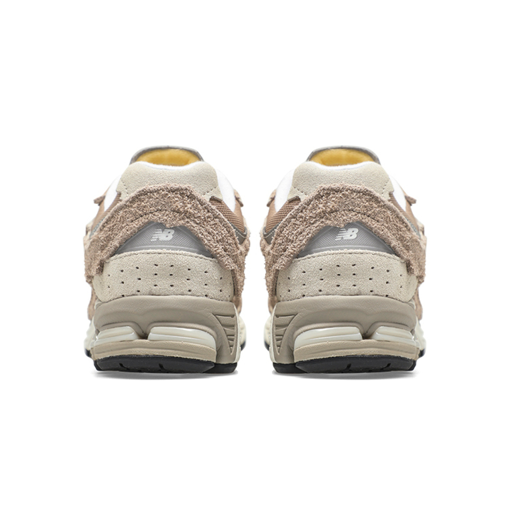 New Balance NB 2002R