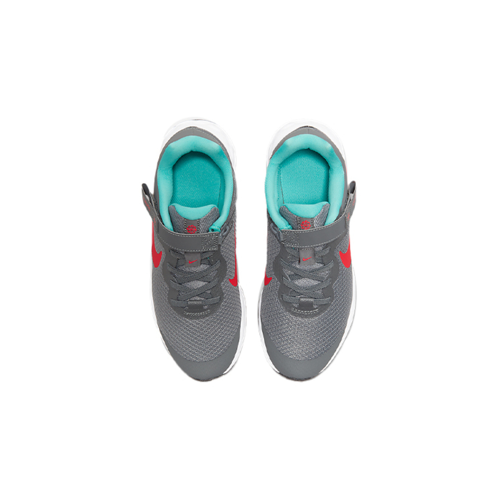 Nike REVOLUTION 6