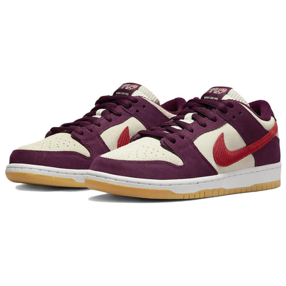 Skate Like a Girl x Nike Dunk SB qs