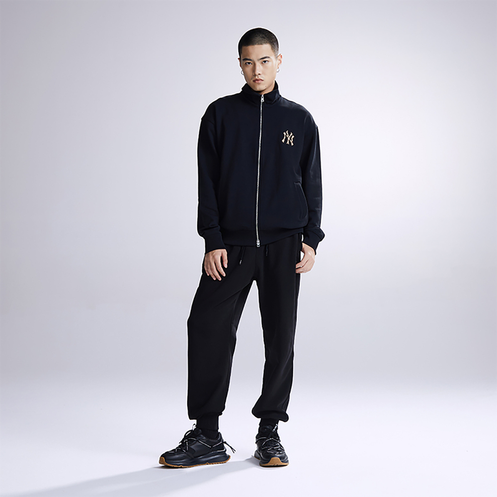 MLB FW23 LOGO