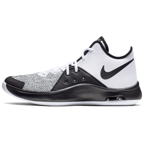 Nike Air Versitile 3