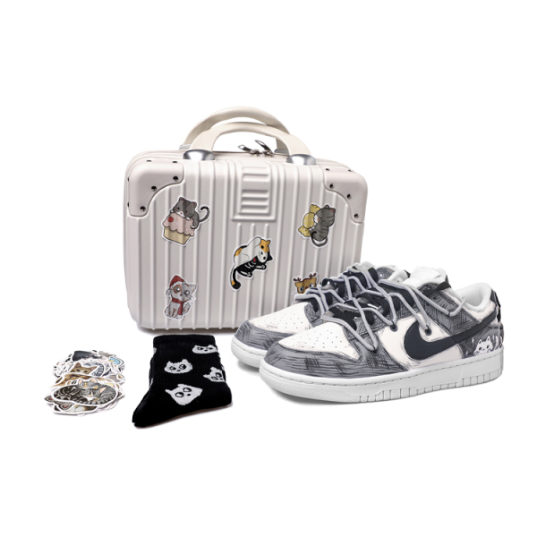 【 】 Nike Dunk OKHR GS