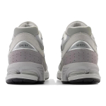 New Balance NB 2002R