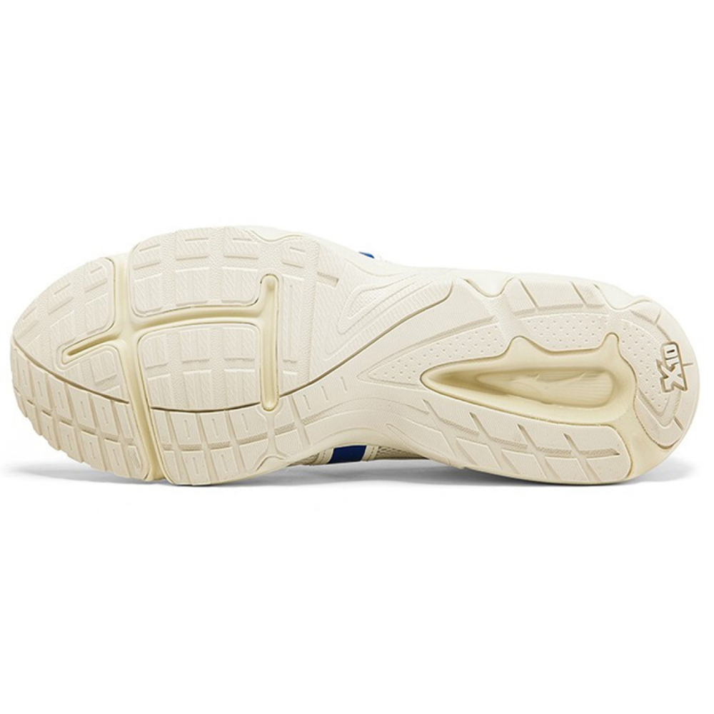 Mizuno Spark CN1