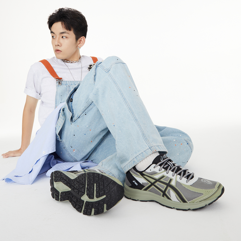 Asics Jog 100S