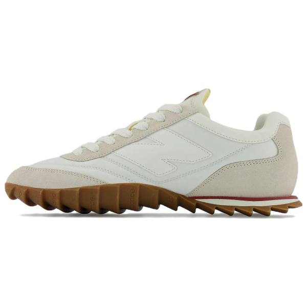 New Balance RC30