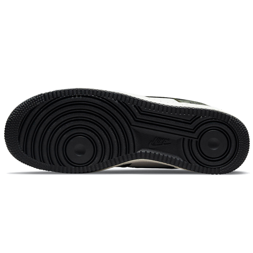 Nike Air Force 1 Gore-Tex "escape" PU