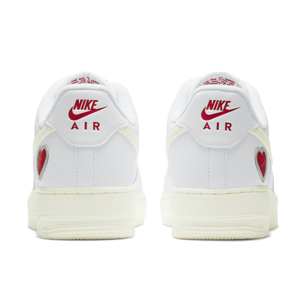 Nike Air Force 1 "Valentine's Day"