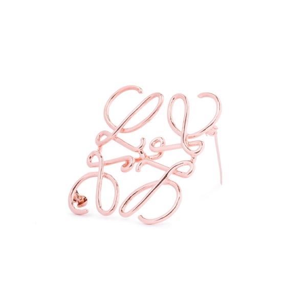 LOEWE Anagram