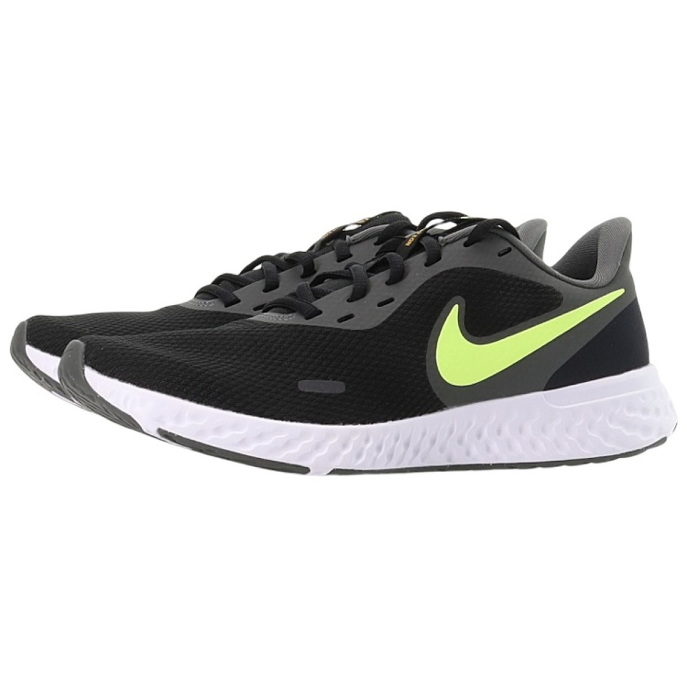Nike REVOLUTION 5