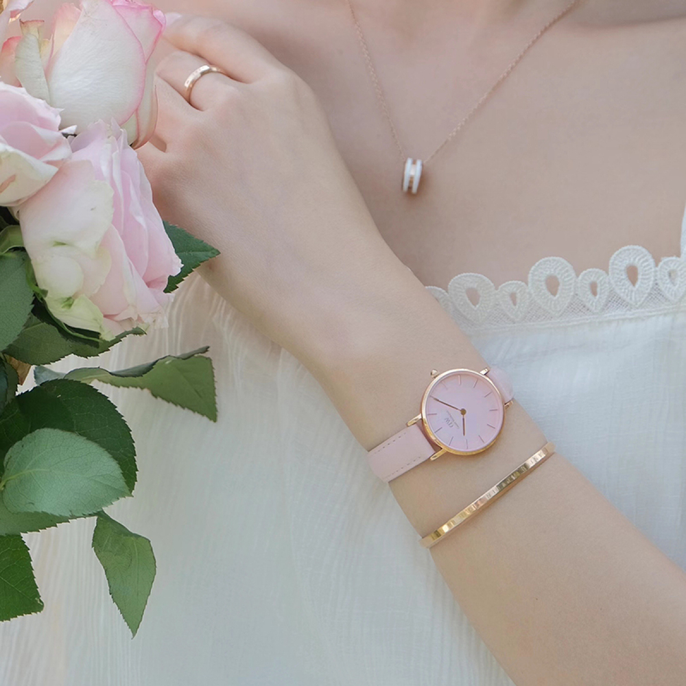 【 】 Daniel Wellington