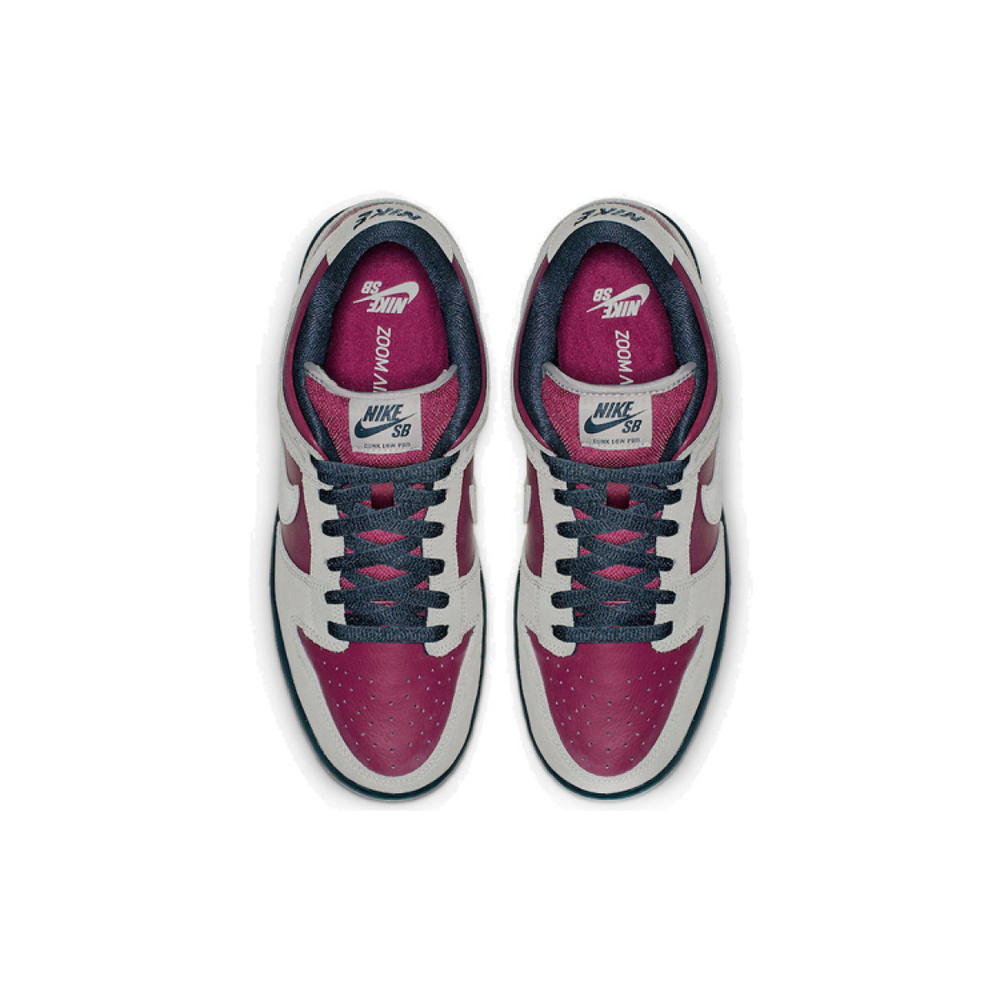Nike Dunk SB Pro "True Berry"