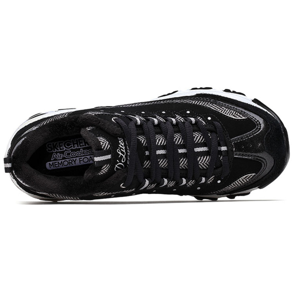 Skechers