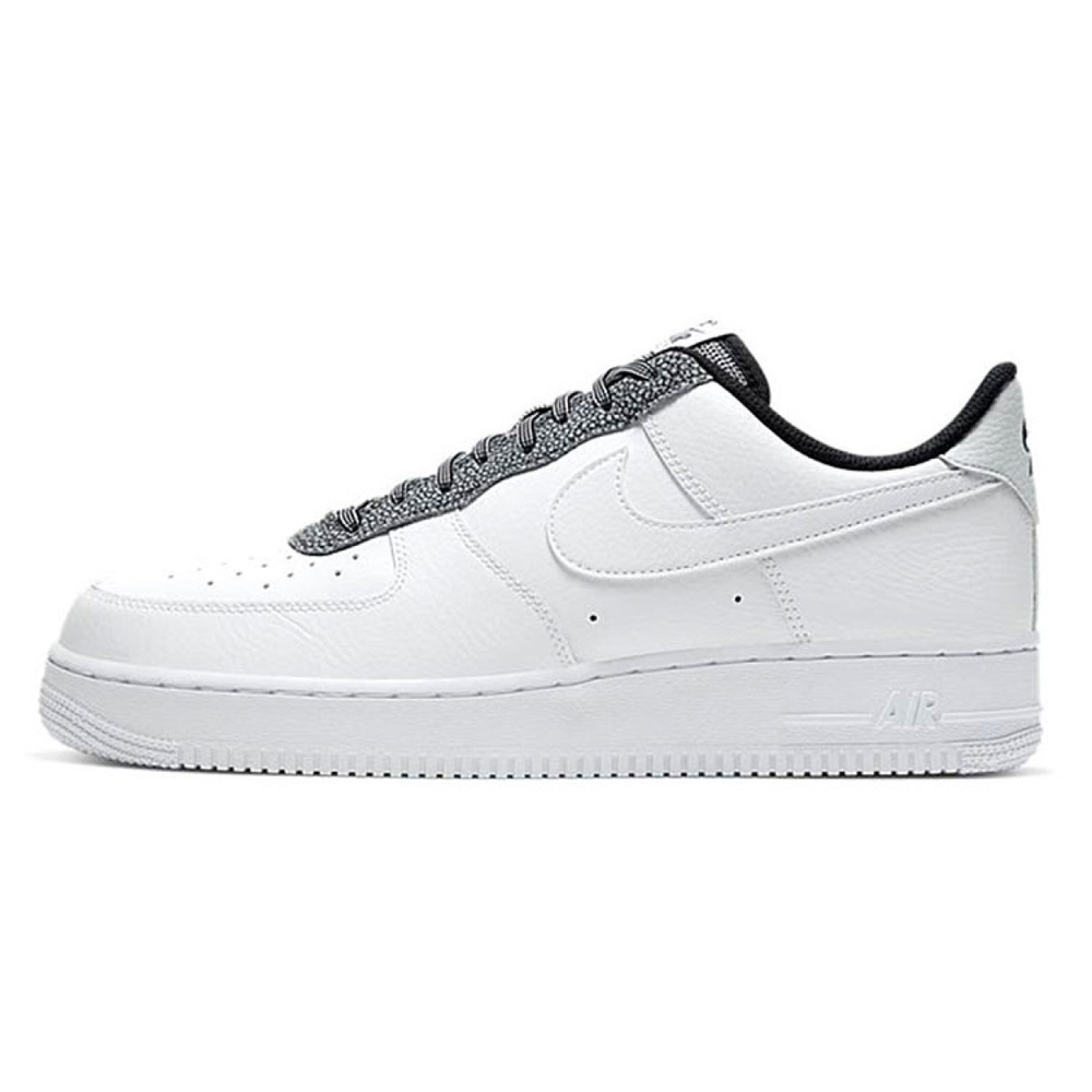 Nike Air Force 1 '07 LV8