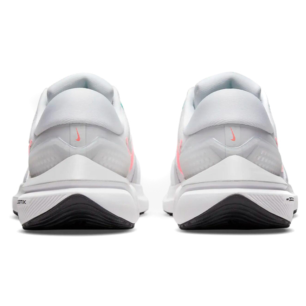 Nike Air Zoom Vomero 16