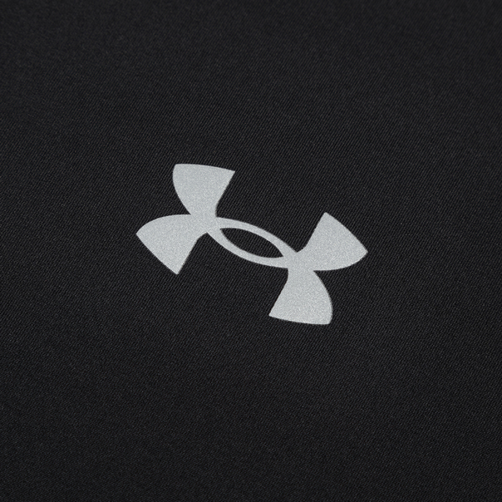 Under Armour T