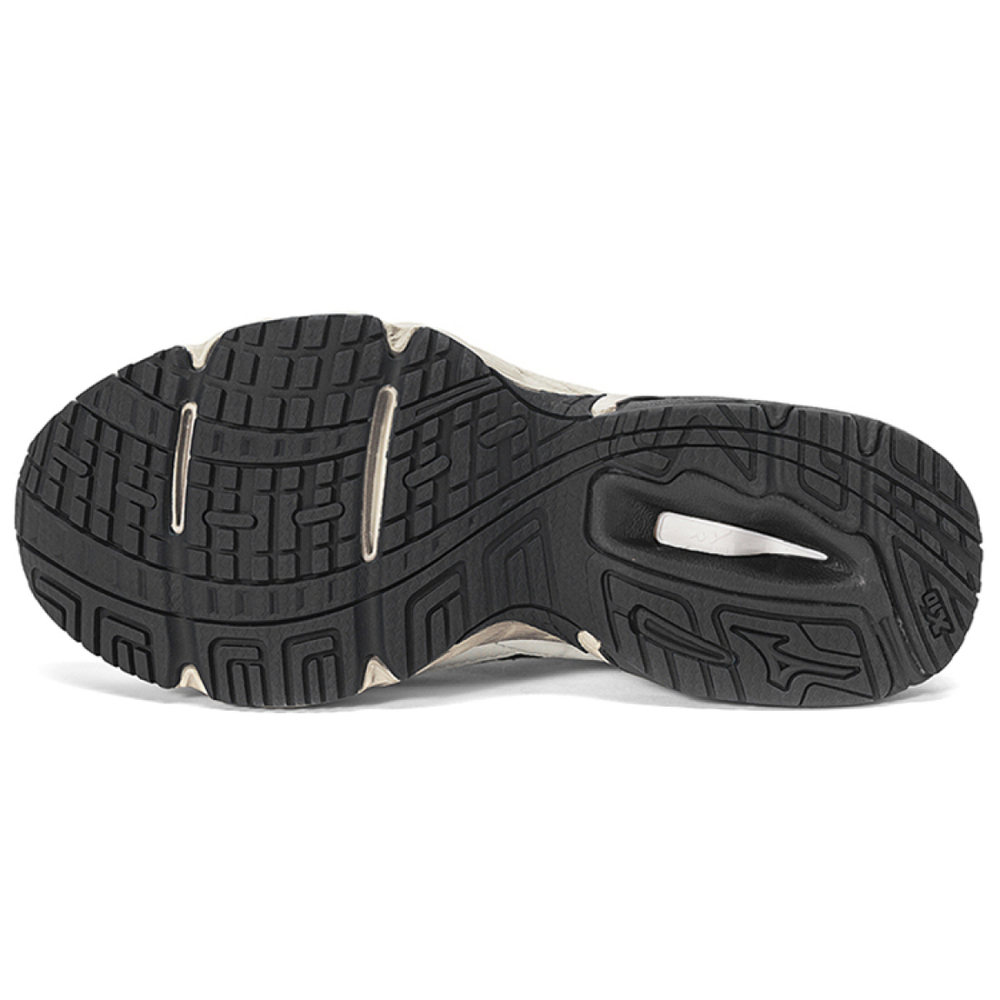 Mizuno Wave Solar