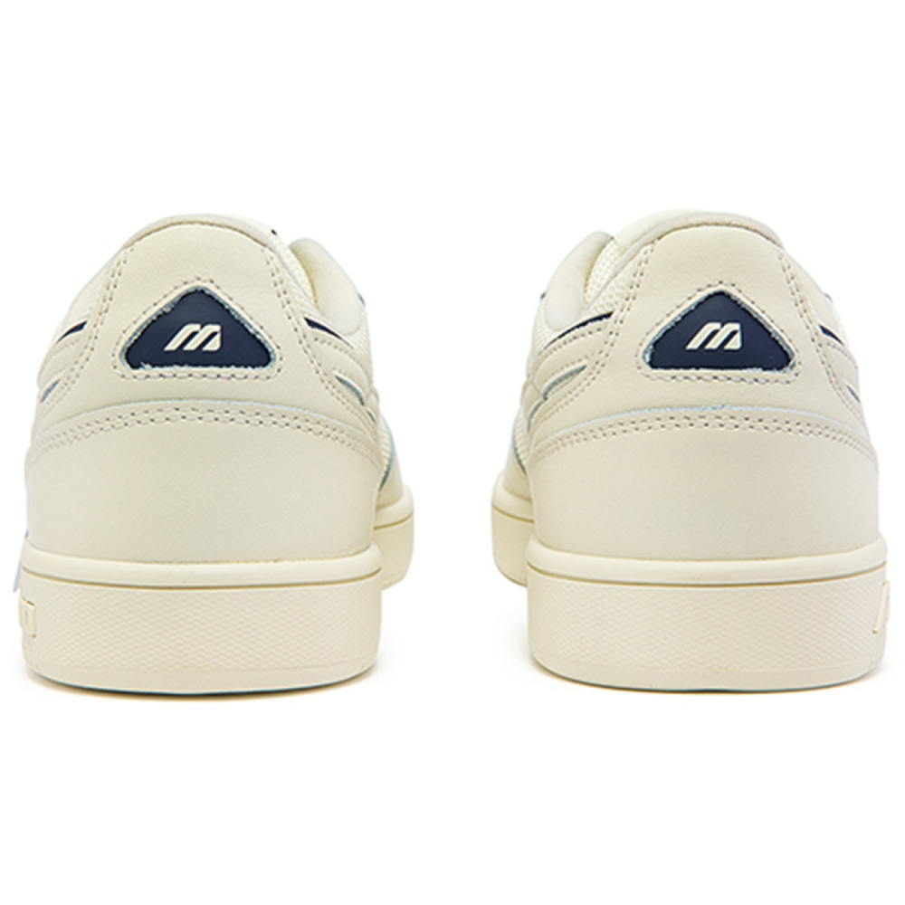 Mizuno Court Lite Essential