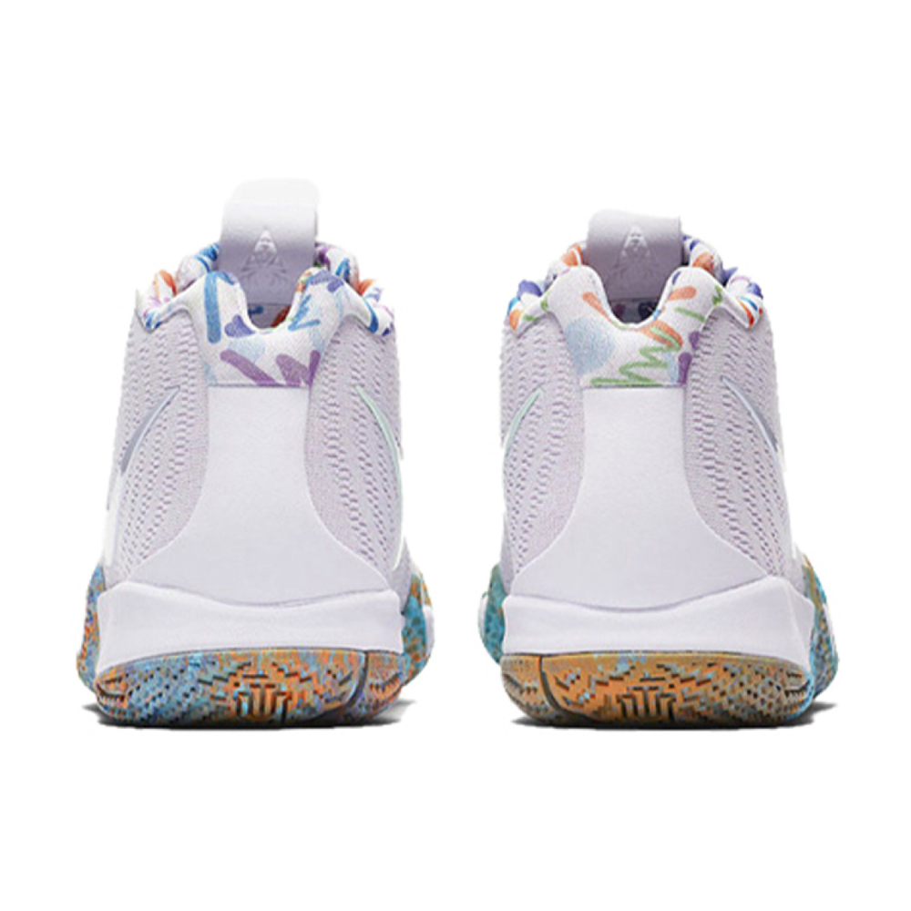 Nike Kyrie 4