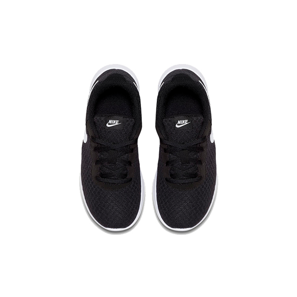 Nike Tanjun